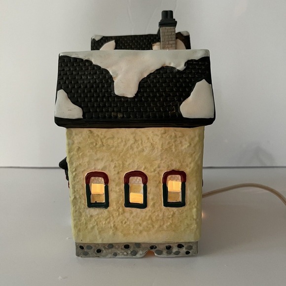 Vintage Santa's Workbench 1999 Bayberry Cottage Classic Series Christmas Village - Picture 4 of 10